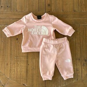The north face pink jogger outfit
